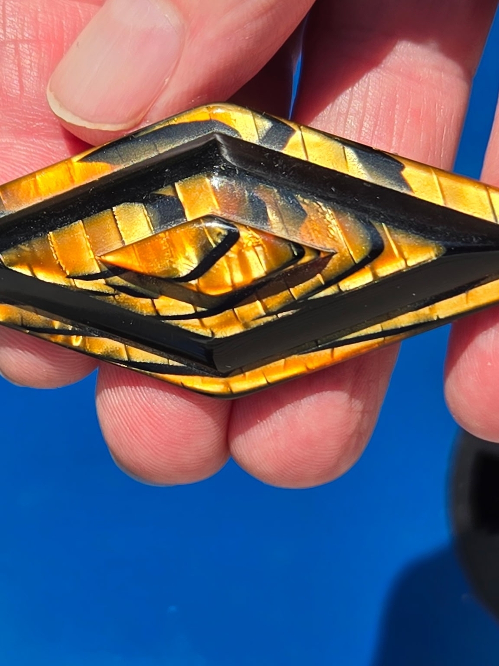 Vtg. Lee Stein, Paris layered diamond laminated brooch, modernist.
